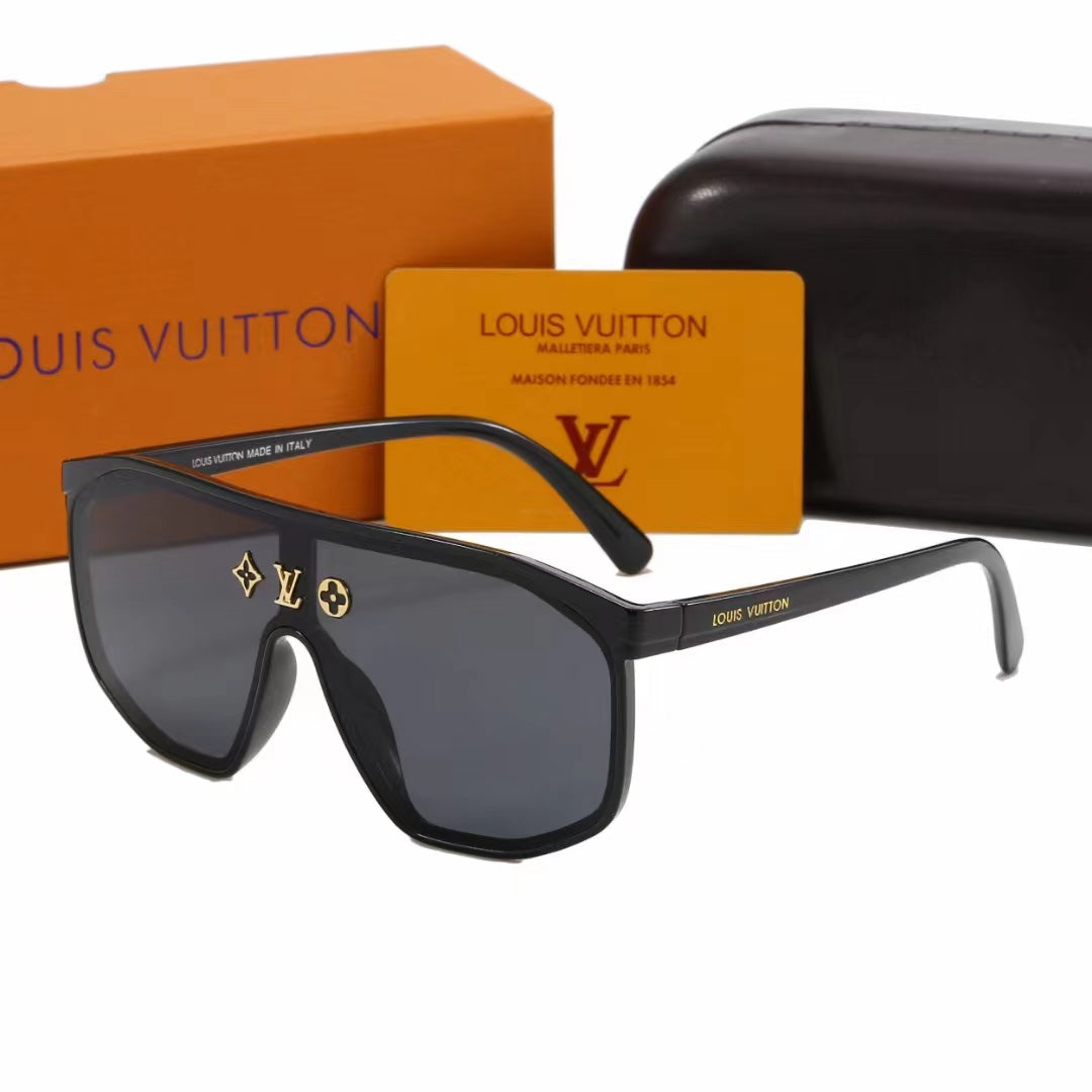 Louis Vuitton Oversized Watermark Sunglasses for Unisex – product image 3