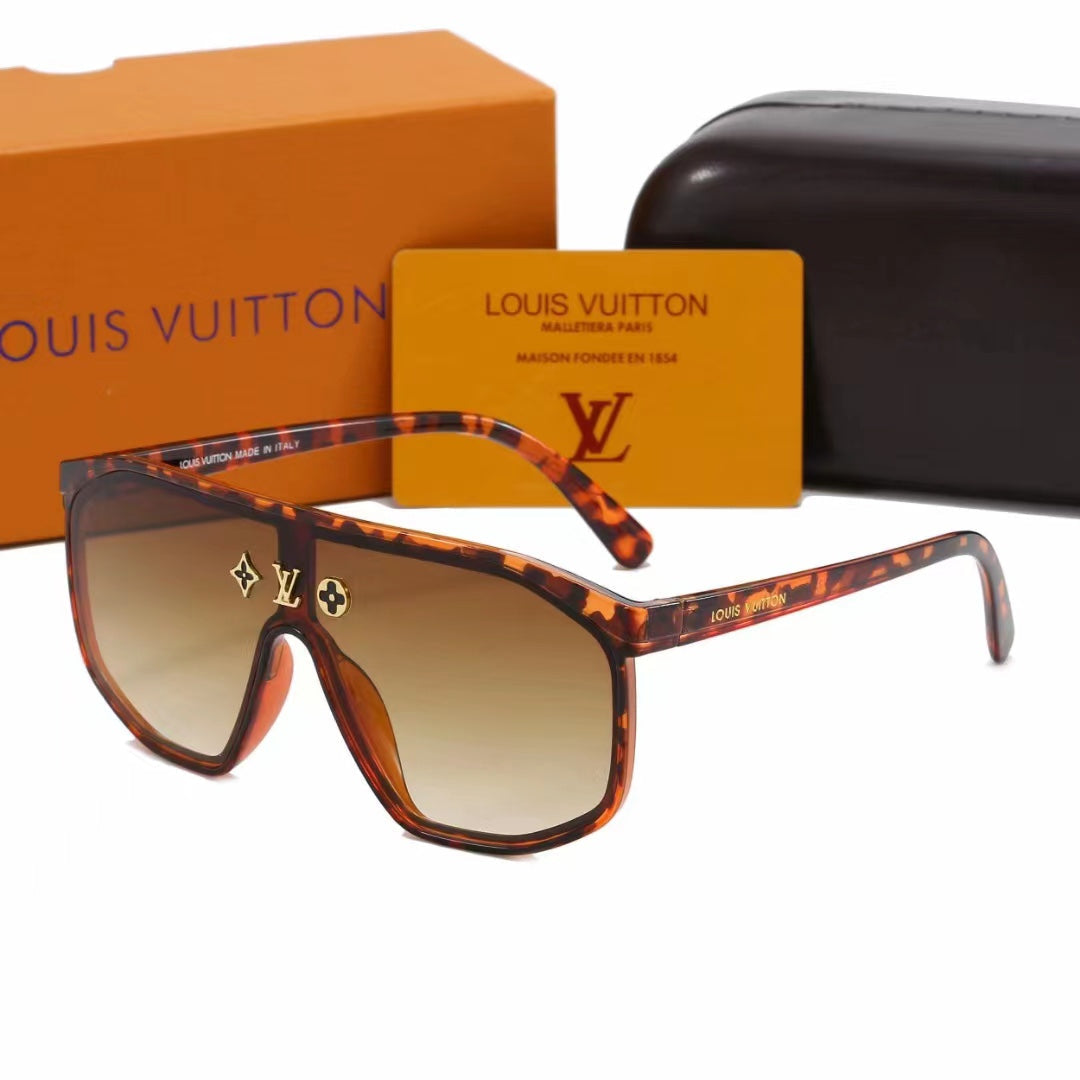 Louis Vuitton Oversized Watermark Sunglasses for Unisex – product image 6