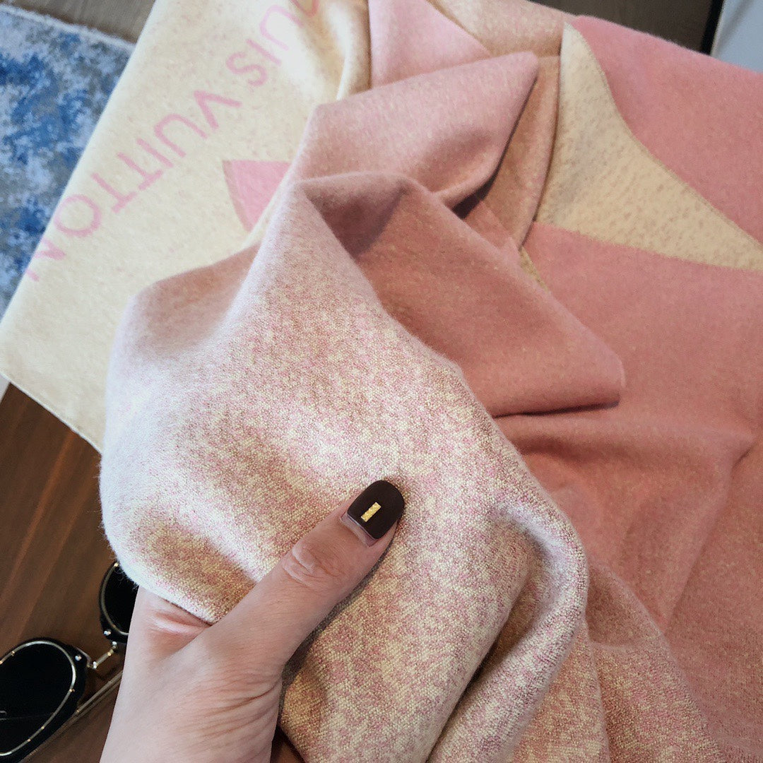 Louis Vuitton Premium Woven Gradient Color Scarf for Women – product image 14