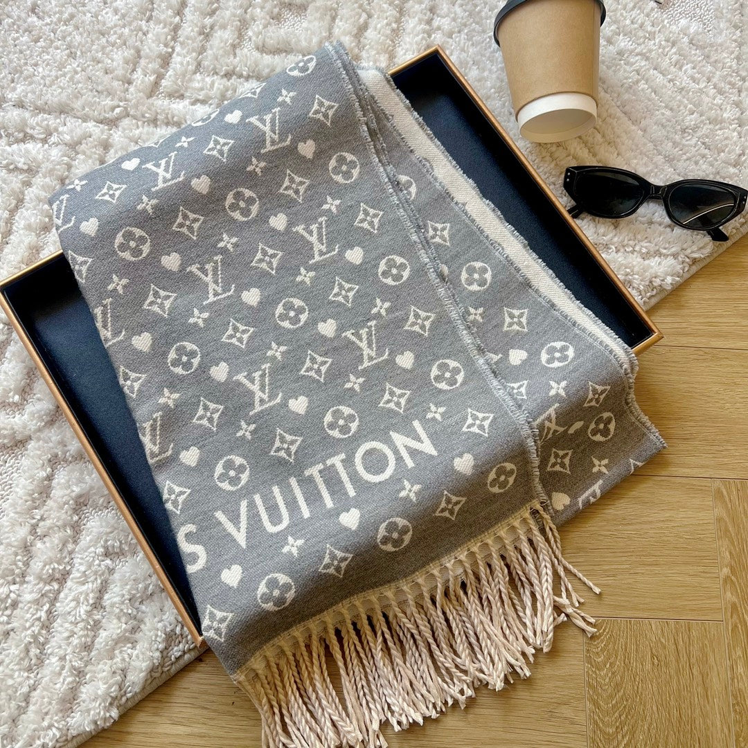 Louis Vuitton Premium Woven Vintage Embossed Scarf for Women – product image 18