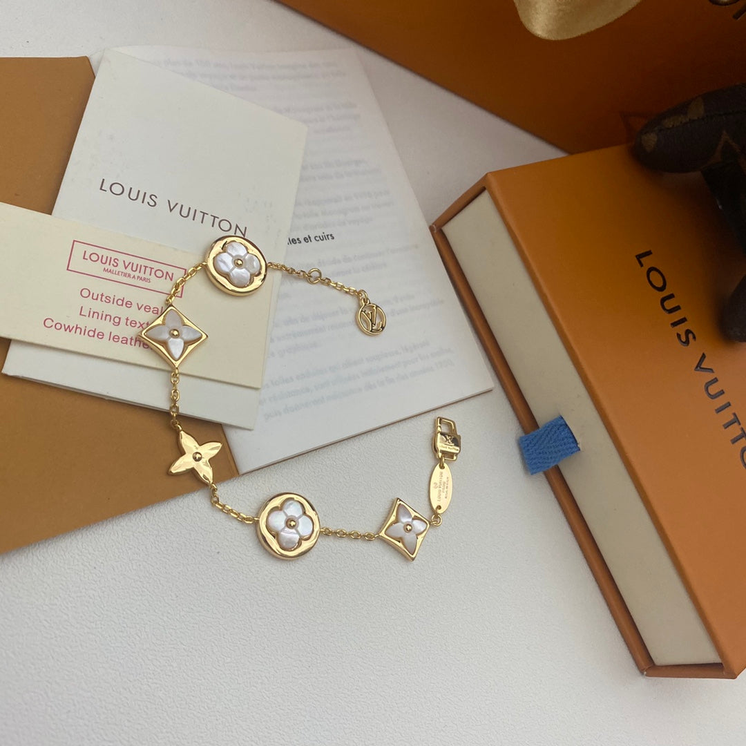 Louis Vuitton Shell Bracelet – Luxury Jewelry – product image 4