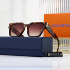 Louis Vuitton Square Polarized Sunglasses for Unisex – product image 3
