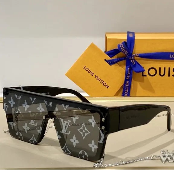 Louis Vuitton Square Watermark Sunglasses for Unisex – product image 13