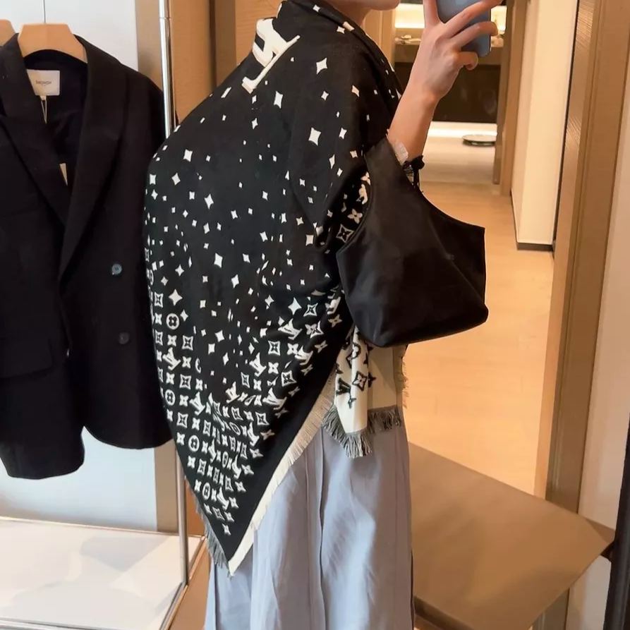 Louis Vuitton Starry Sky Series Cashmere Scarf Shawl for Women – product image 11