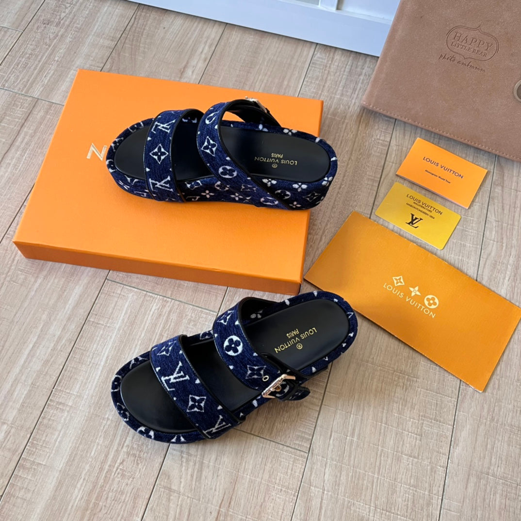 Louis Vuitton Suede Monogram Thick-Soled Slippers – slippers product image 2