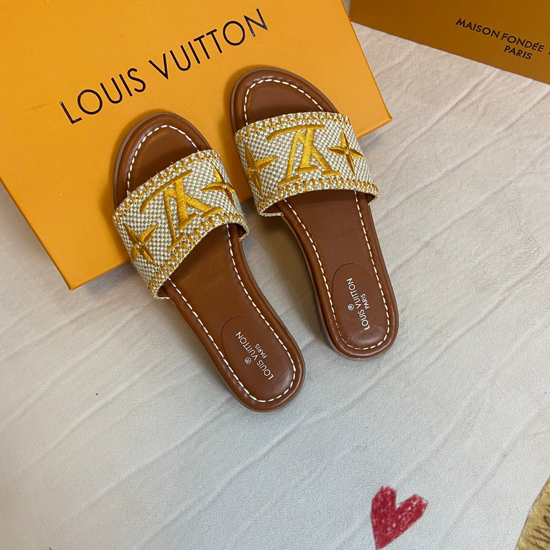 Louis Vuitton Summer Straw Monogram Slippers – slippers product image 3
