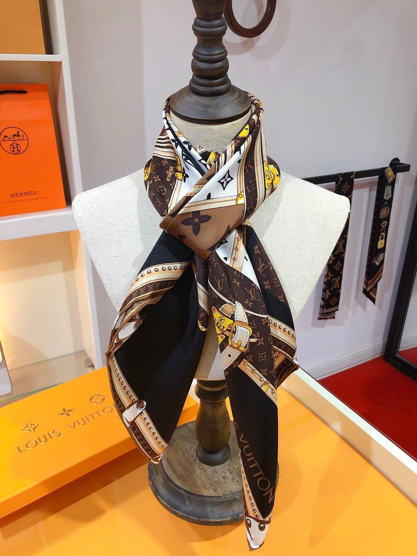 Louis Vuitton Twill Silk LET'S GO Collection Square Scarf for Women – product image 9