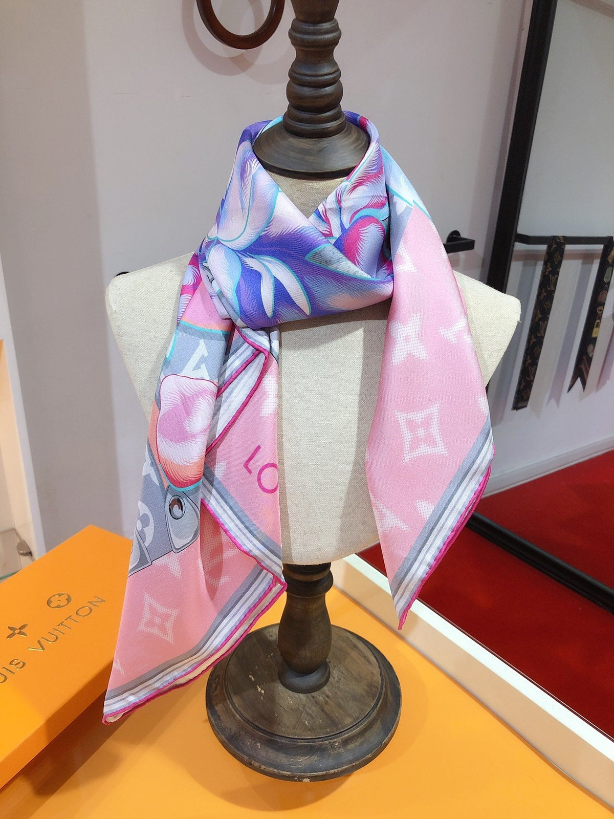 Louis Vuitton Twill Silk Monogram Bouquet Square Scarf for Women – product image 11