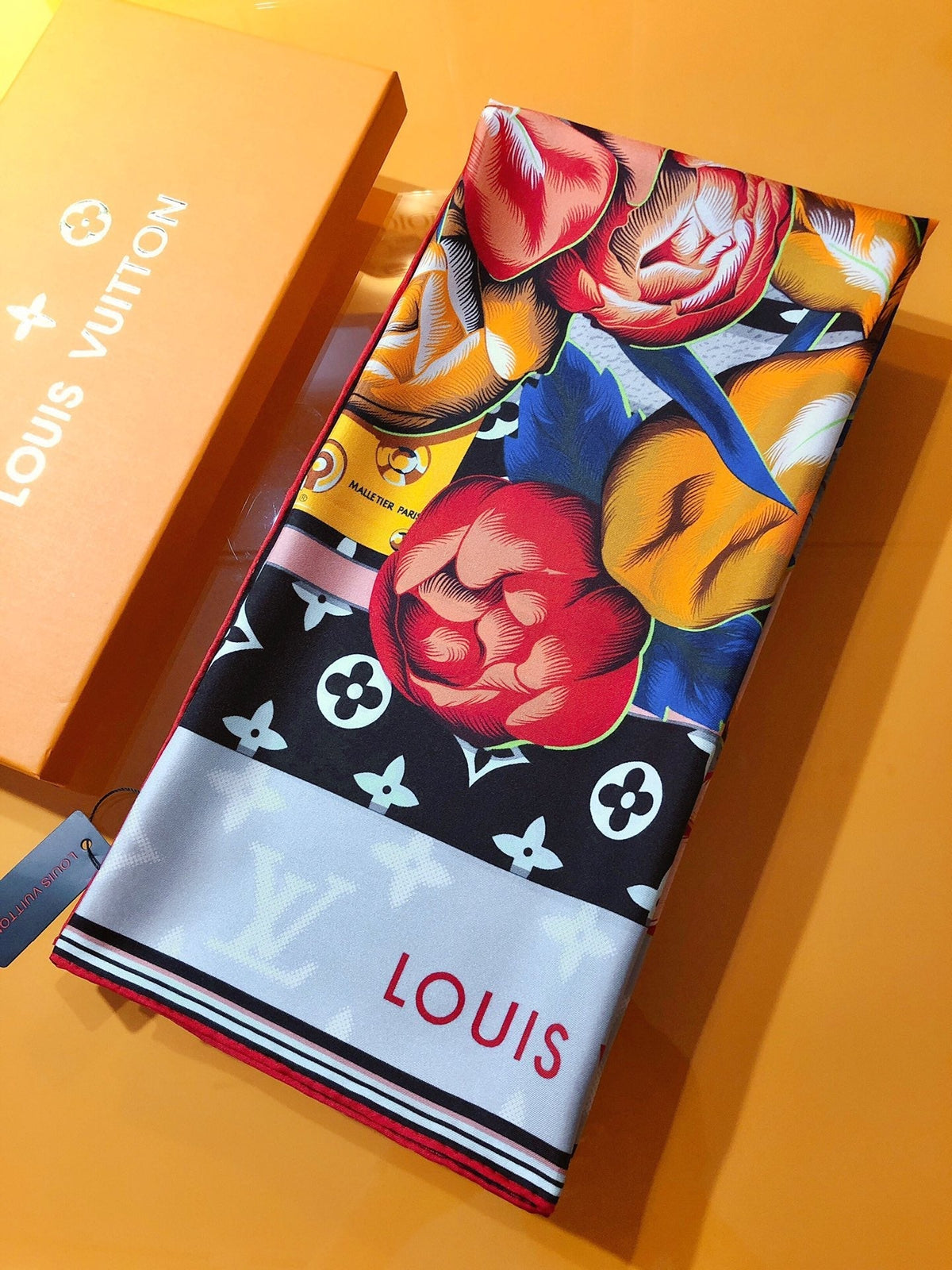 Louis Vuitton Twill Silk Monogram Bouquet Square Scarf for Women – product image 19