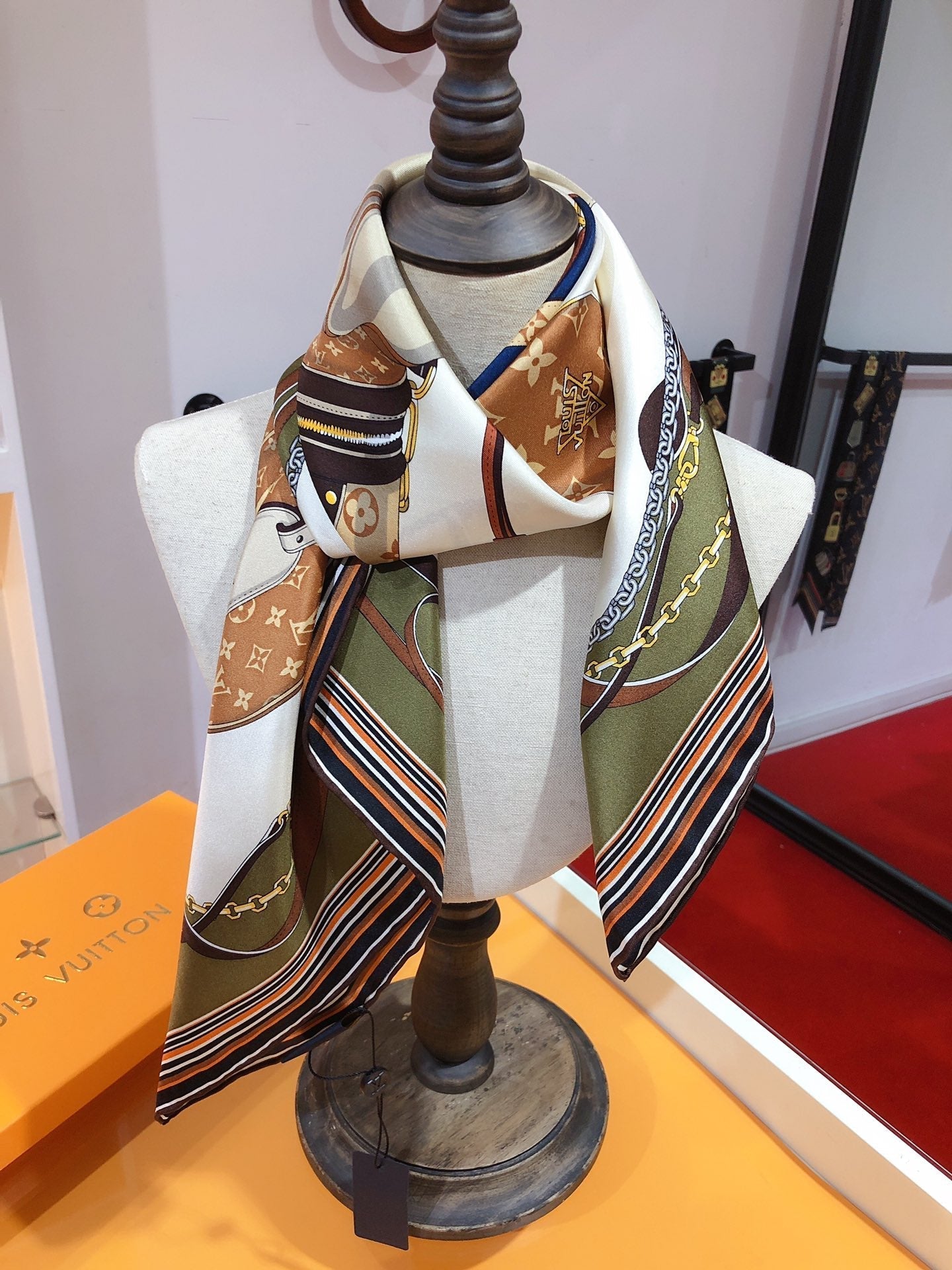 Louis Vuitton Twill Silk TREASURE Square Scarf for Women – product image 14