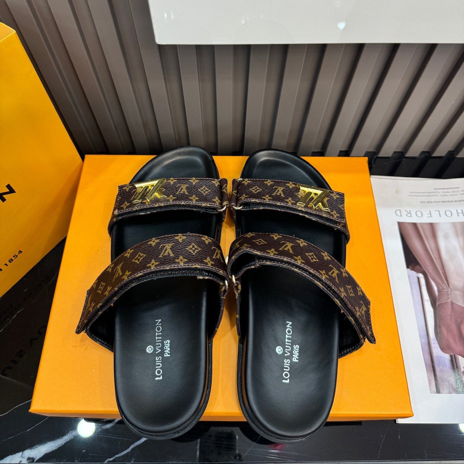 Louis Vuitton Unisex Leather Monogram Sandals – sandals product image 11
