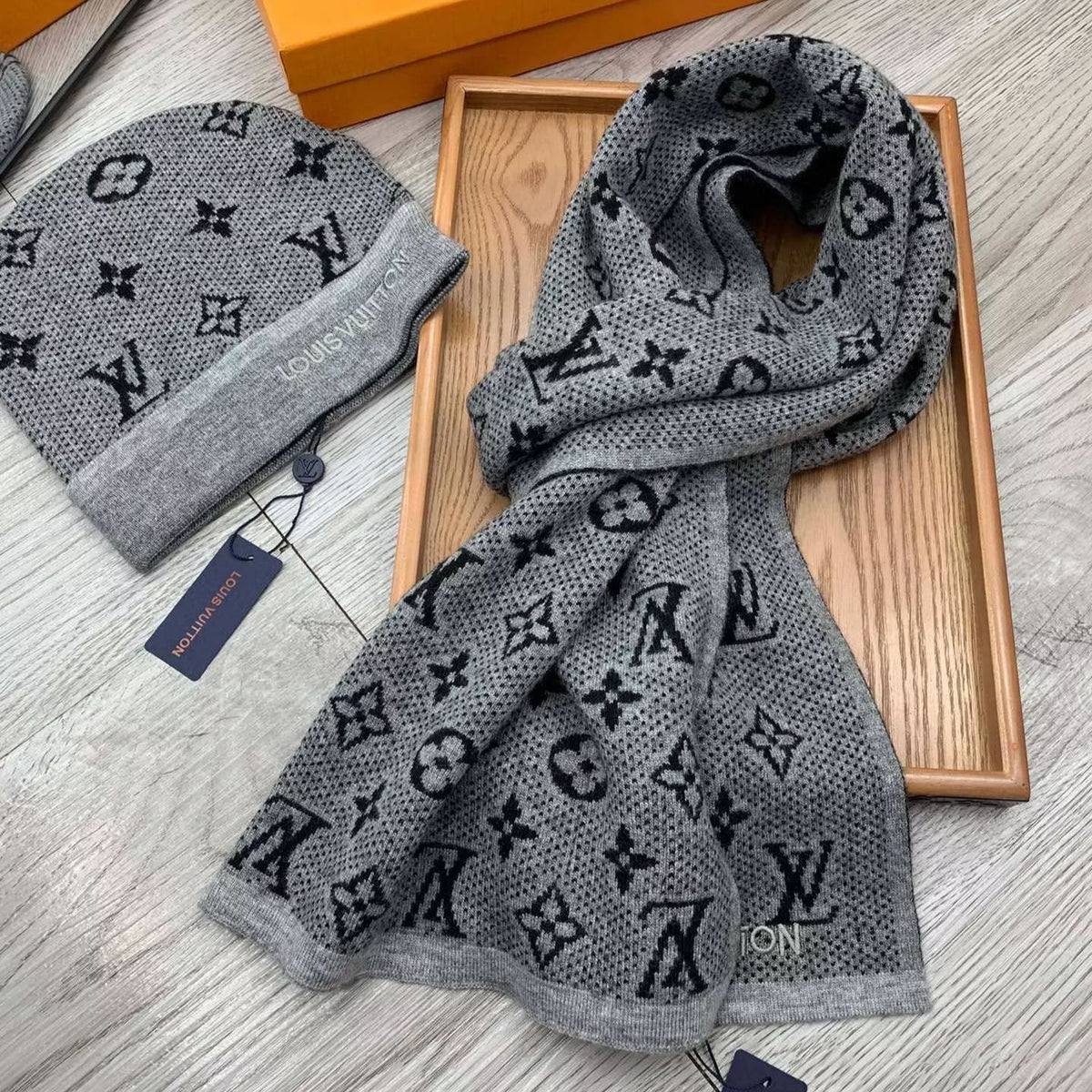 Louis Vuitton Wool Logo Embroidery Jacquard Scarf Hat Set for Women – product image 5