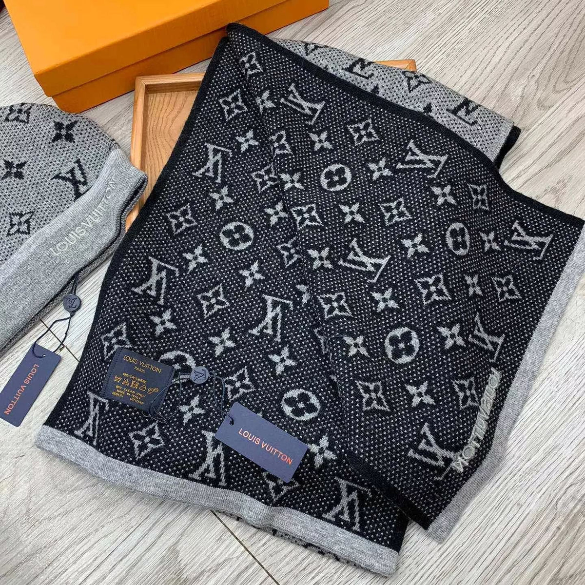Louis Vuitton Wool Logo Embroidery Jacquard Scarf Hat Set for Women – product image 9