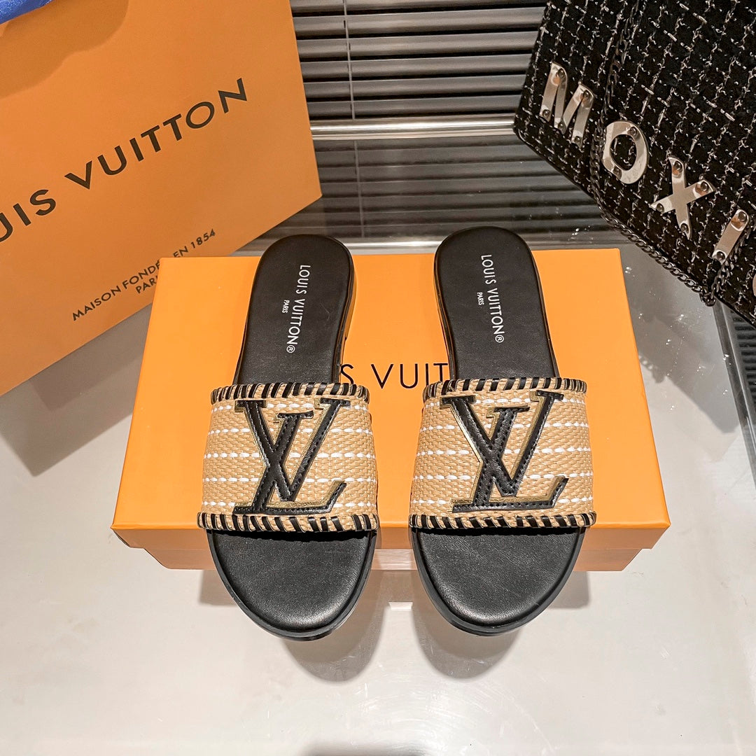 Louis Vuitton Woven Leather Flat Slippers – slippers product image 2