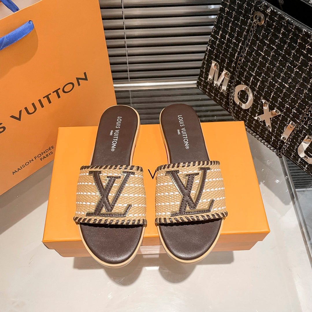Louis Vuitton Woven Leather Flat Slippers – slippers product image 7