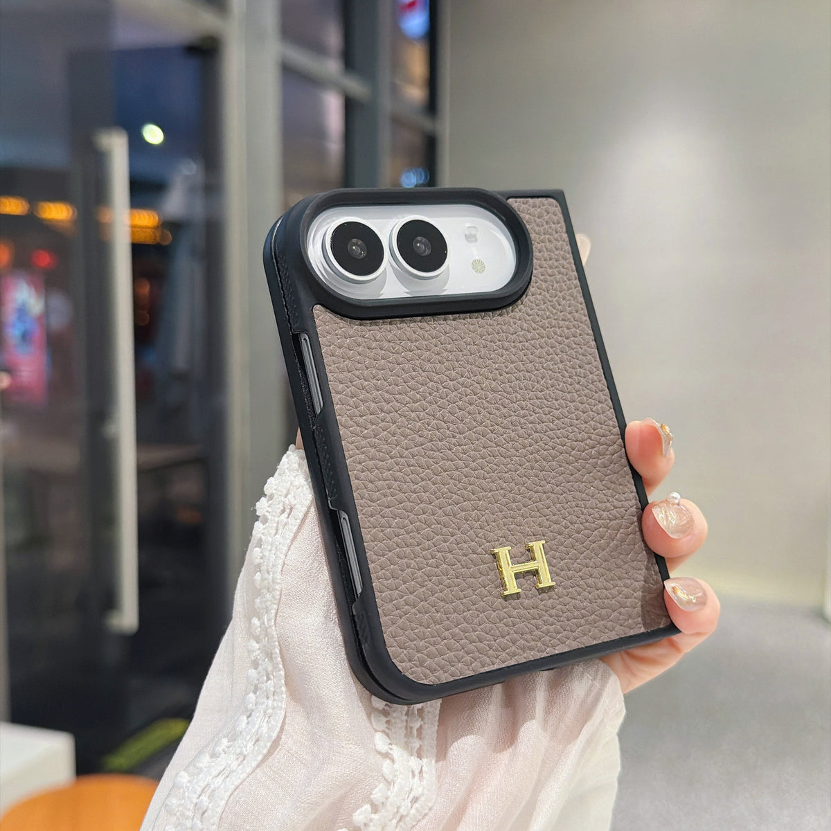 Hermès iPhone Duo Case, Hermes iPhone Case, Hermes Phone Case, Hermes H Logo Case, Hermes Leather iPhone Case, Hermes Designer Phone Case, Hermes Luxury Phone Case, Hermes iPhone Accessories
