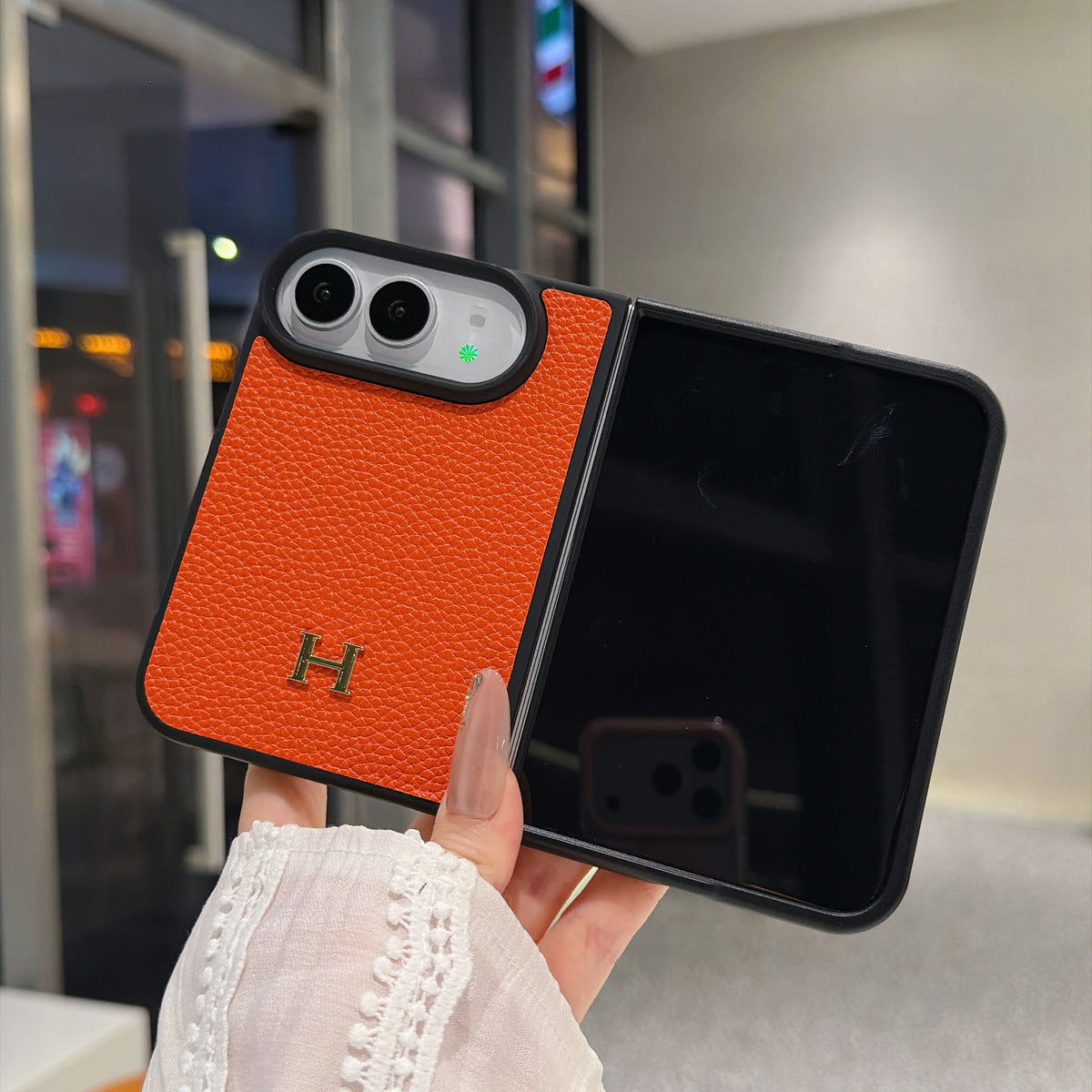 Hermès iPhone Duo Case, Hermes iPhone Case, Hermes Phone Case, Hermes H Logo Case, Hermes Leather iPhone Case, Hermes Designer Phone Case, Hermes Luxury Phone Case, Hermes iPhone Accessories