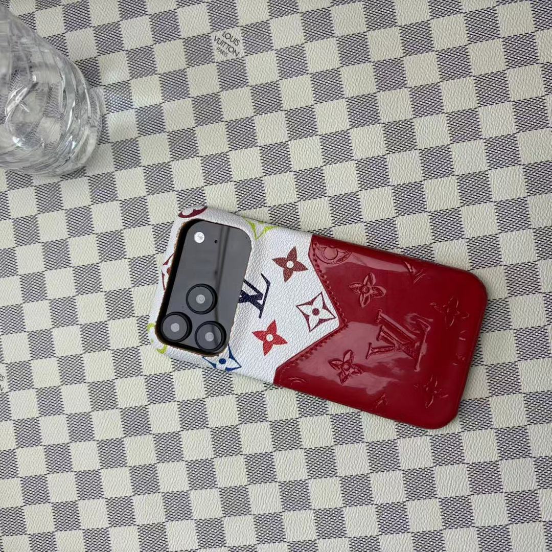 Louis Vuitton colorblock case for iPhone 17 Pro – view 4