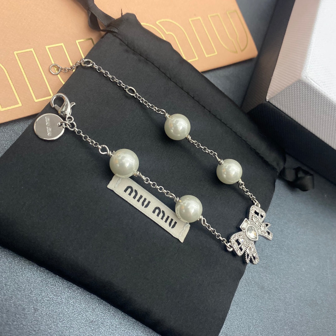 Miu Crystal Bow Pearl Bracelet – Luxury Jewelry – product image 7