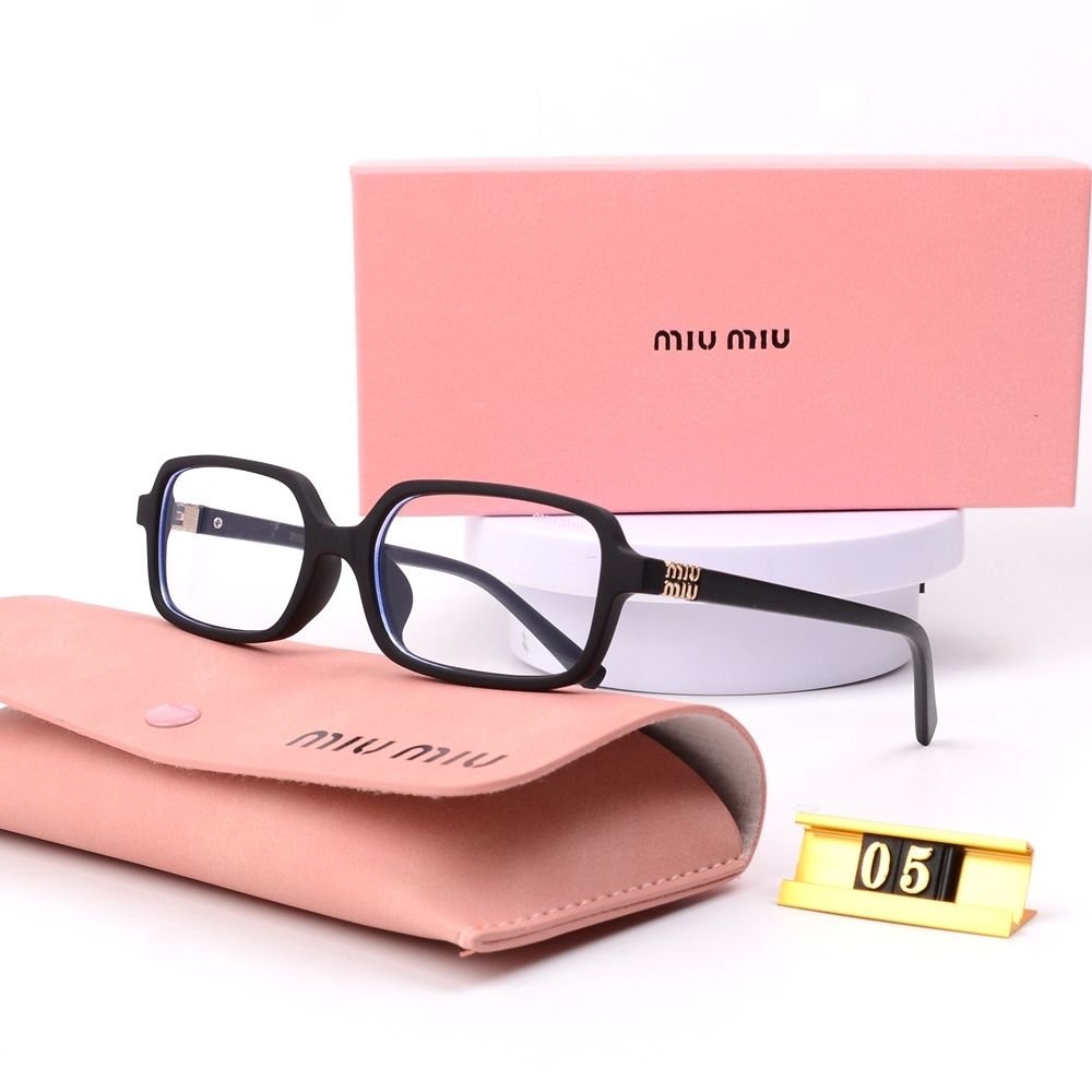 Miu Miu Leopard Print Square Polarized Sunglasses for Unisex – product image 6