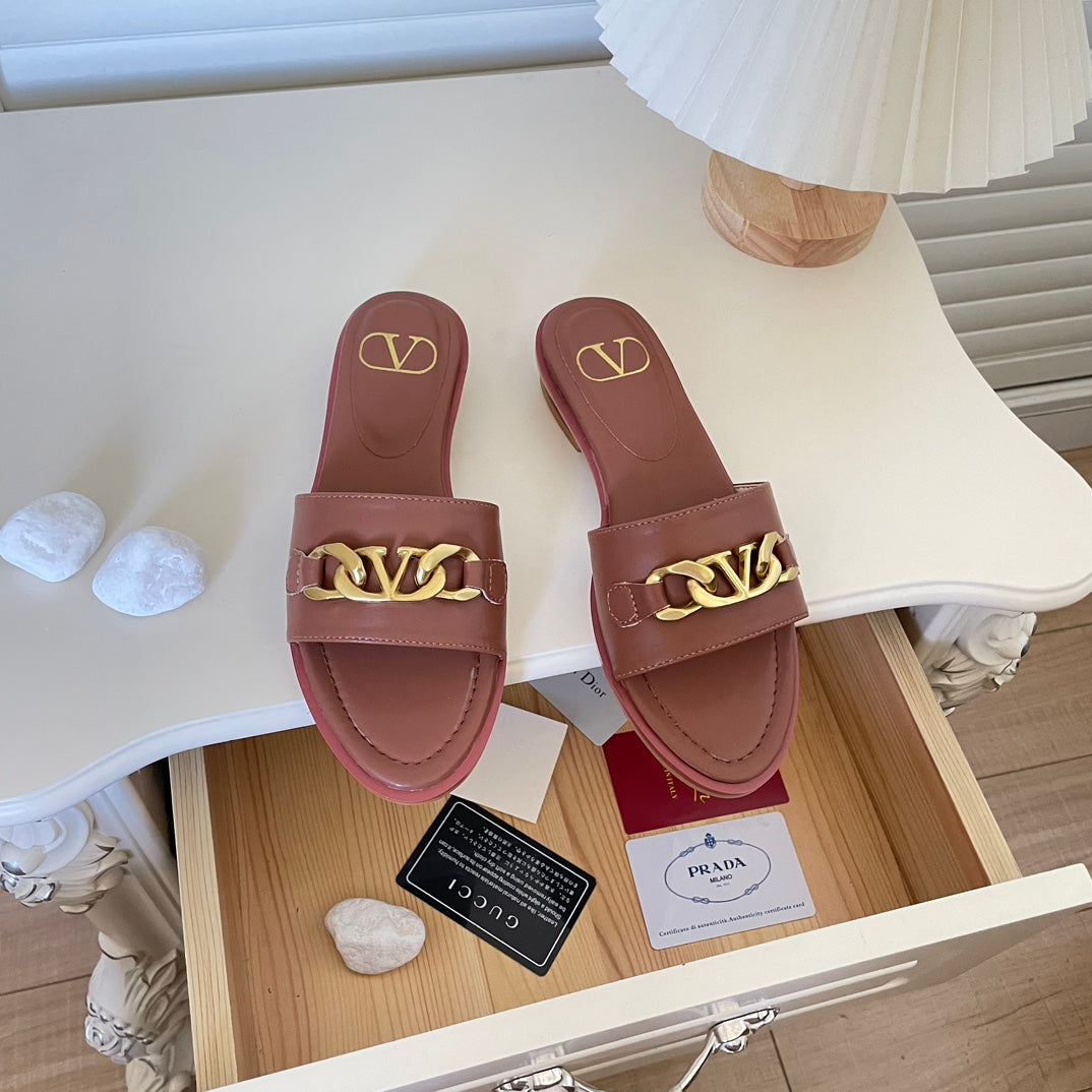 Miu Miu Logo Chain Flat Slides – slides product image 4