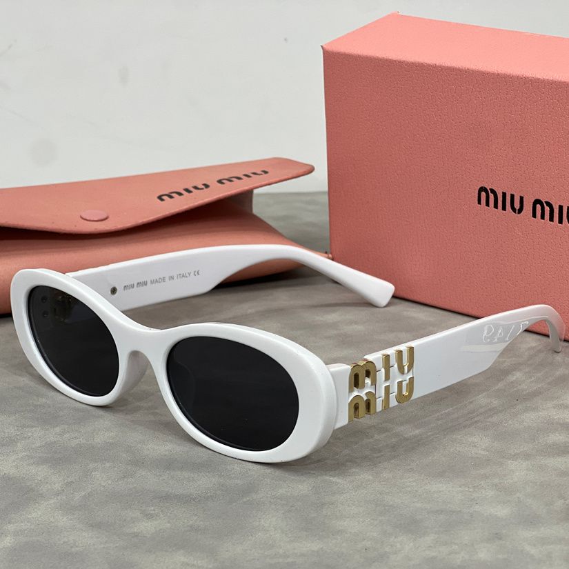 Miu Miu Retro Oval Polarized Sunglasses for Unisex – product image 3