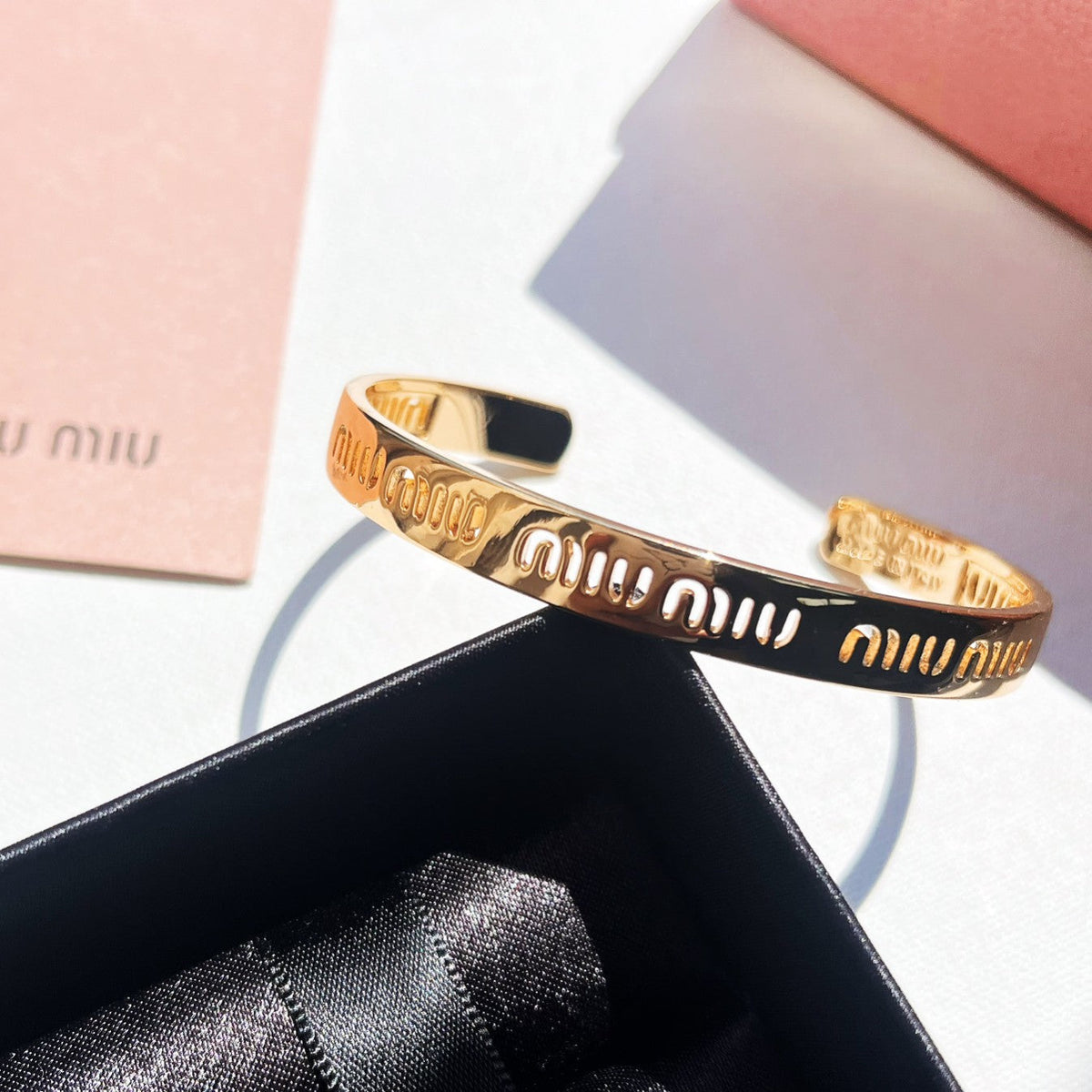 Miu Open Bracelet – Luxury Jewelry – product image 1