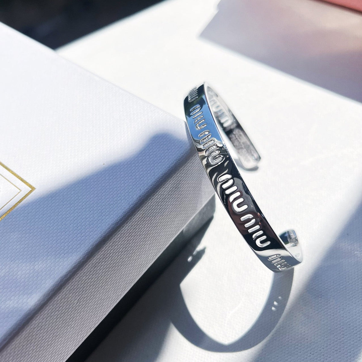Miu Open Bracelet – Luxury Jewelry – product image 4