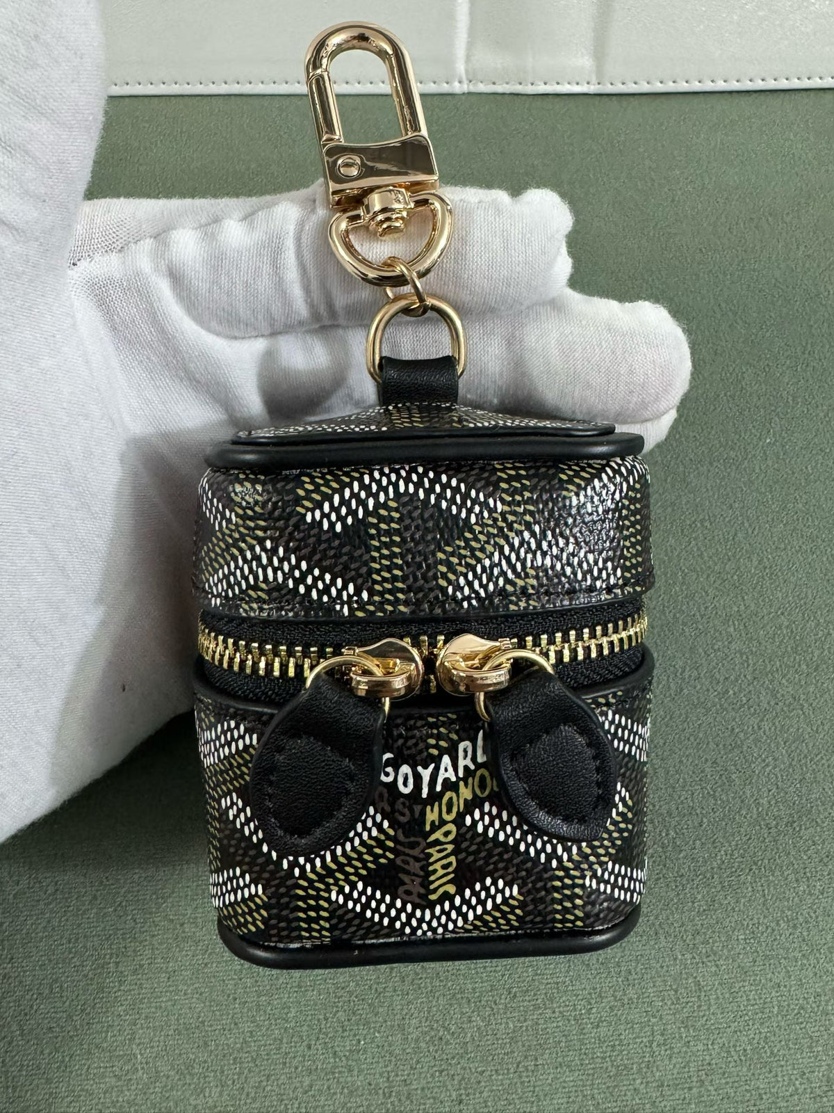 Goyard Chevron Zip Earbud Pouch with Clip in Black finish