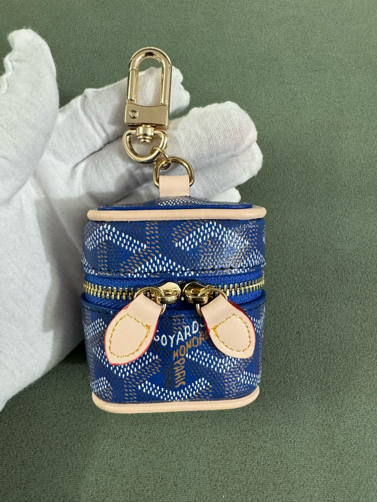 Goyard Chevron Zip Earbud Pouch with Clip in Blue finish