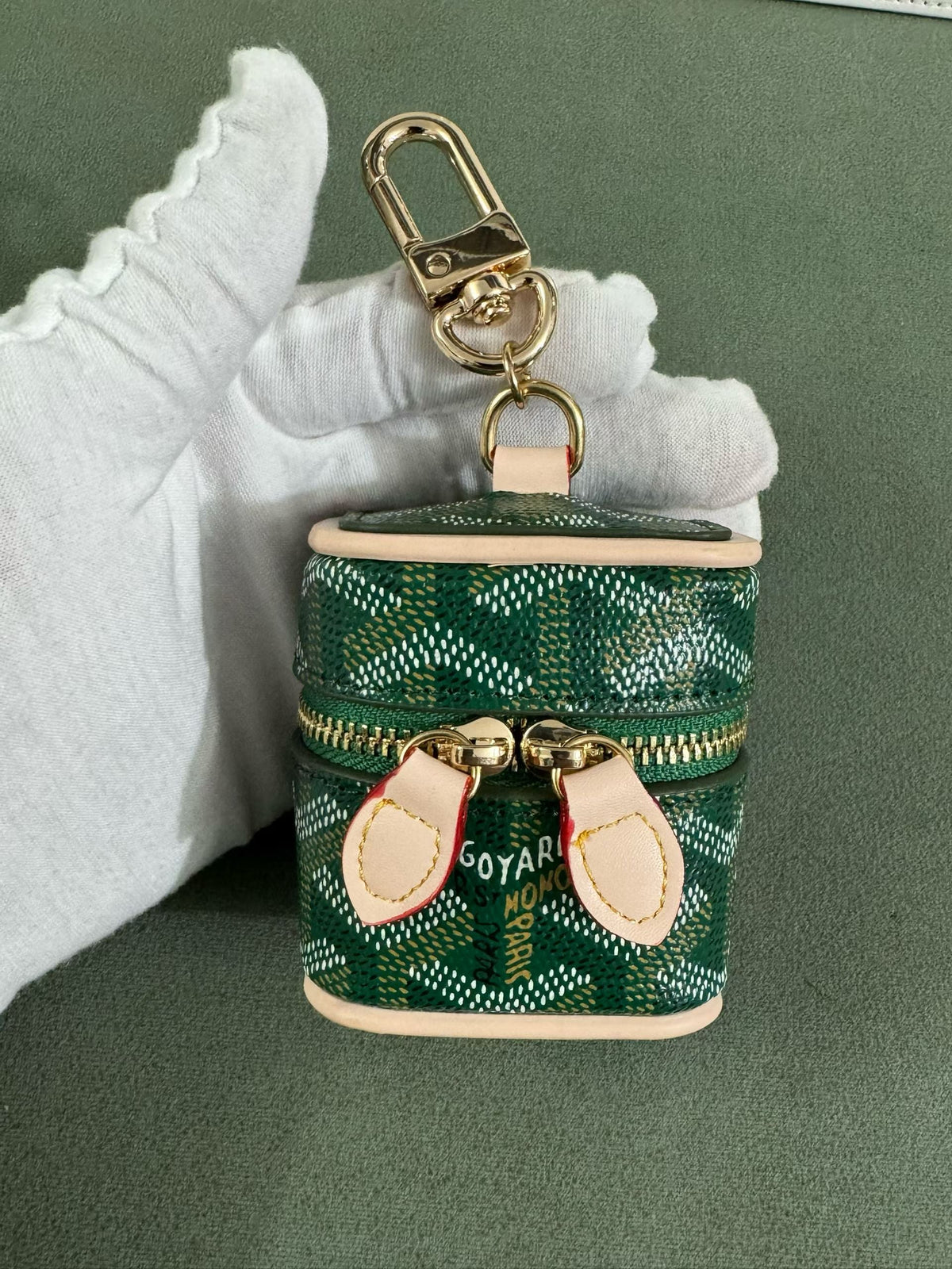 Goyard Chevron Zip Earbud Pouch with Clip in Green finish