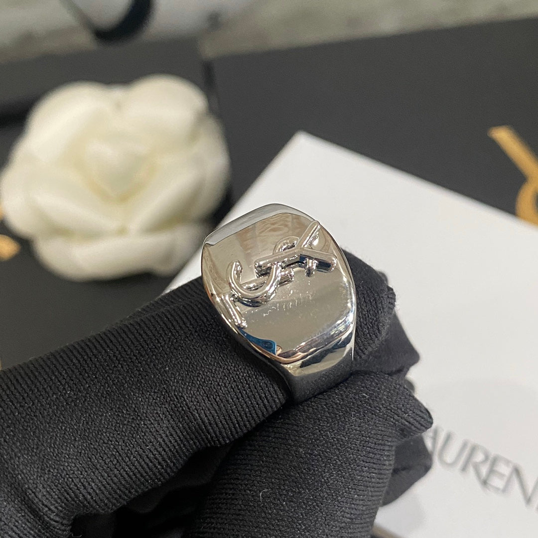 Saint Laurent Elegant Letter Logo Closure Ring – Luxury Designer Jewelry – product image 11