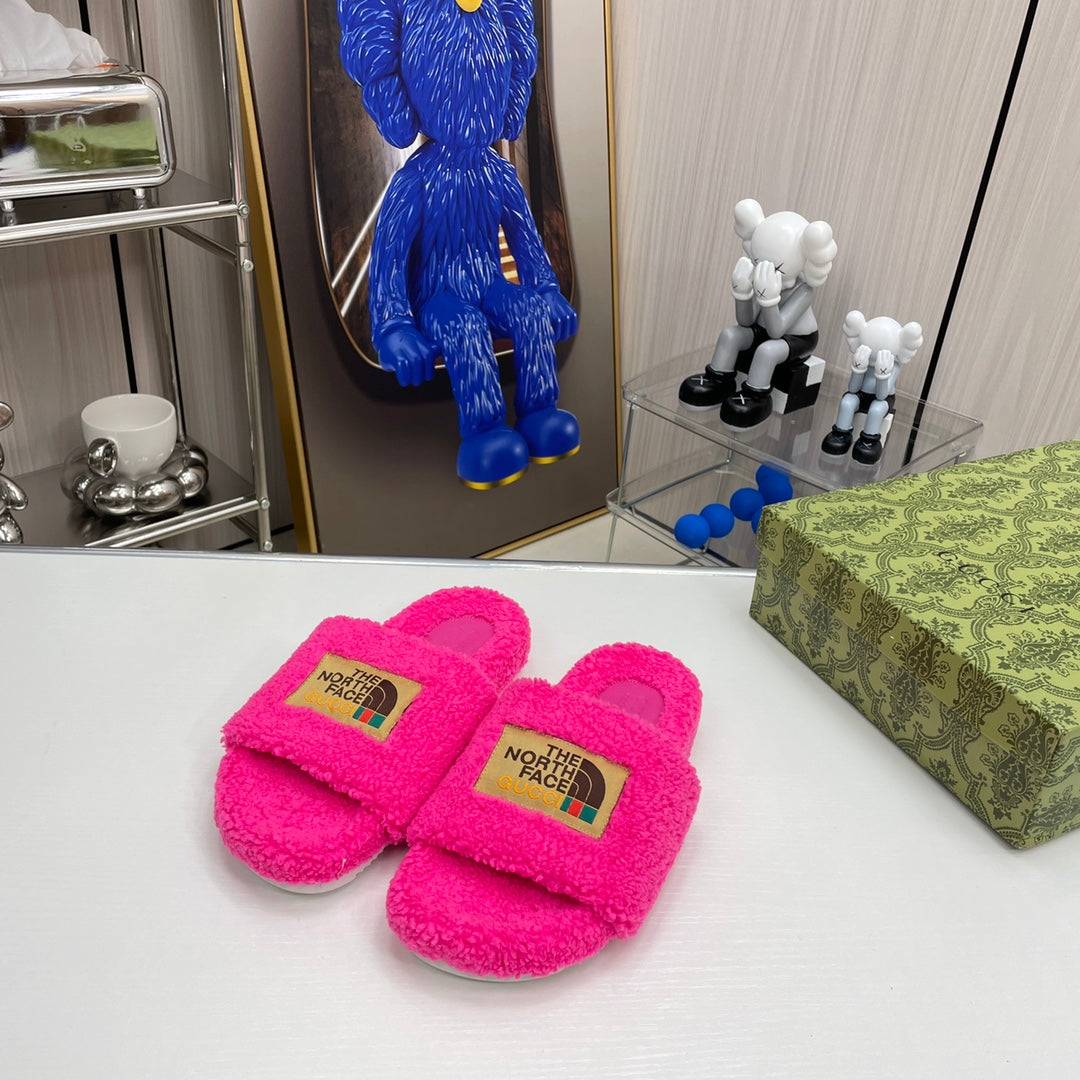 The North Face x Gucci Trendy Co-Branded Wool Slippers – slippers product image 10
