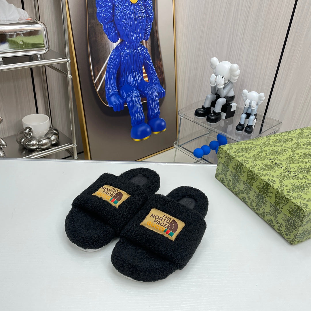 The North Face x Gucci Trendy Co-Branded Wool Slippers – slippers product image 2