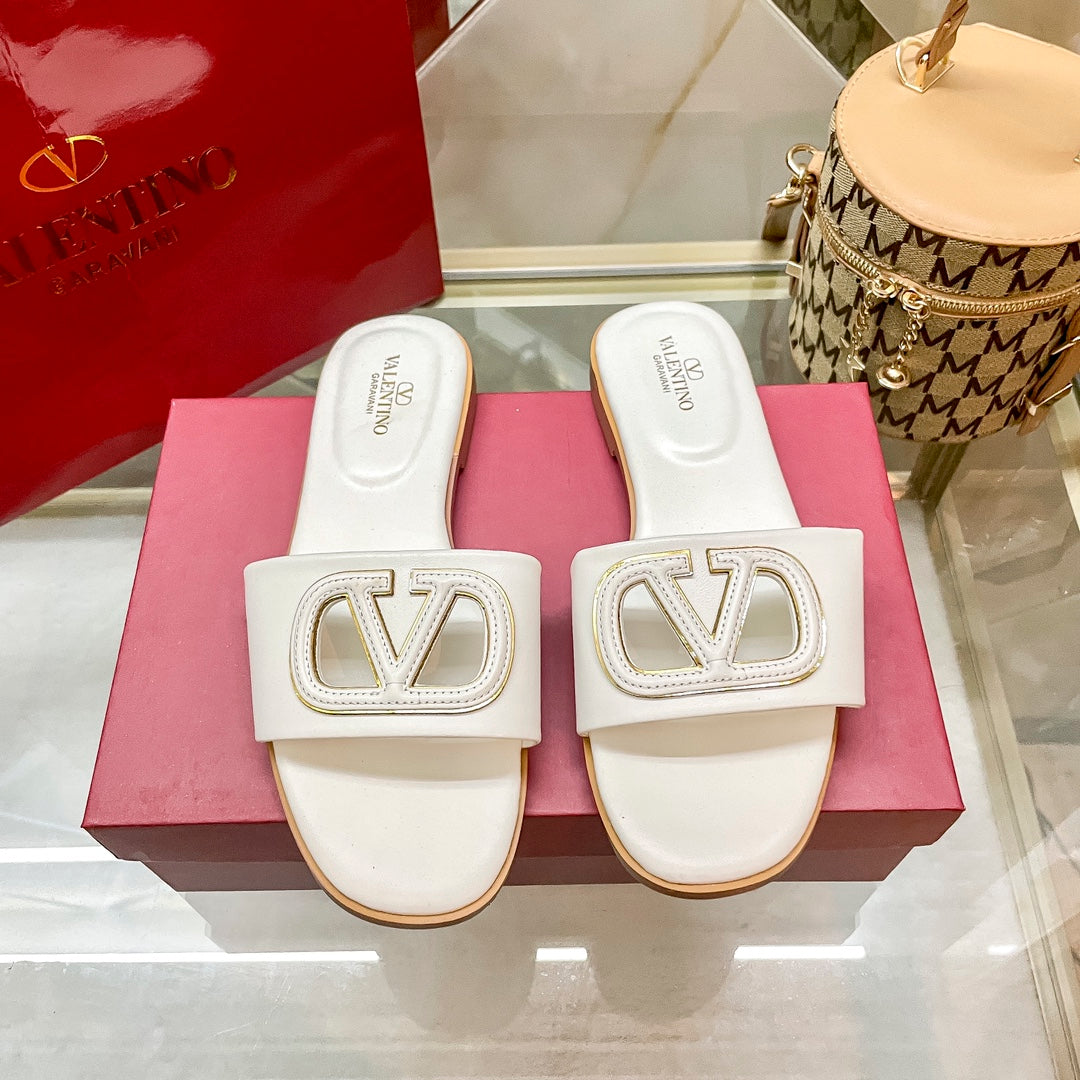 Valentino Fashion Logo Flat Slippers – slippers product image 8