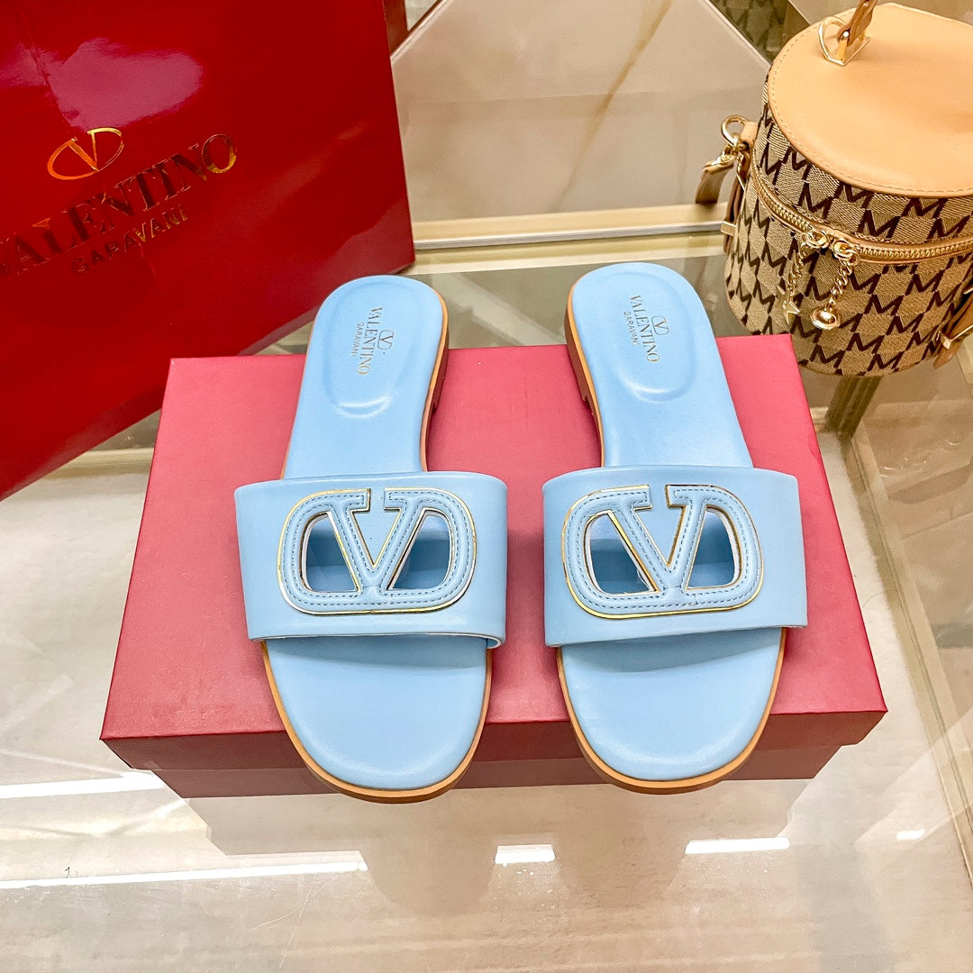 Valentino Fashion Logo Flat Slippers – slippers product image 9