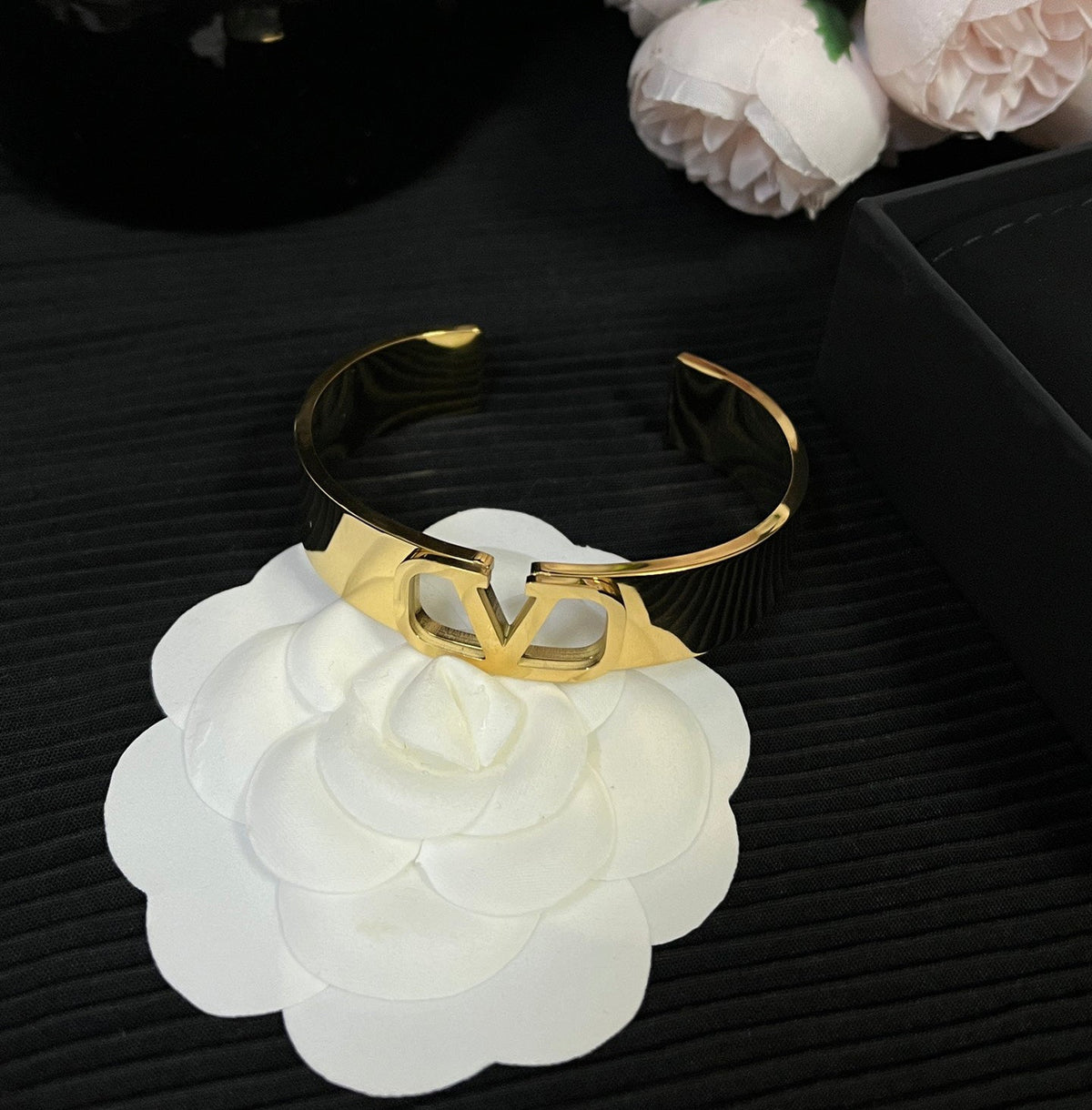 Valentino Open Hollow Bracelet – Luxury Jewelry – product image 5