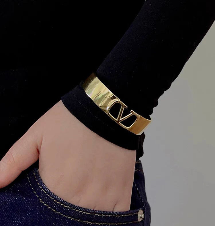 Valentino Open Hollow Bracelet – Luxury Jewelry – product image 6
