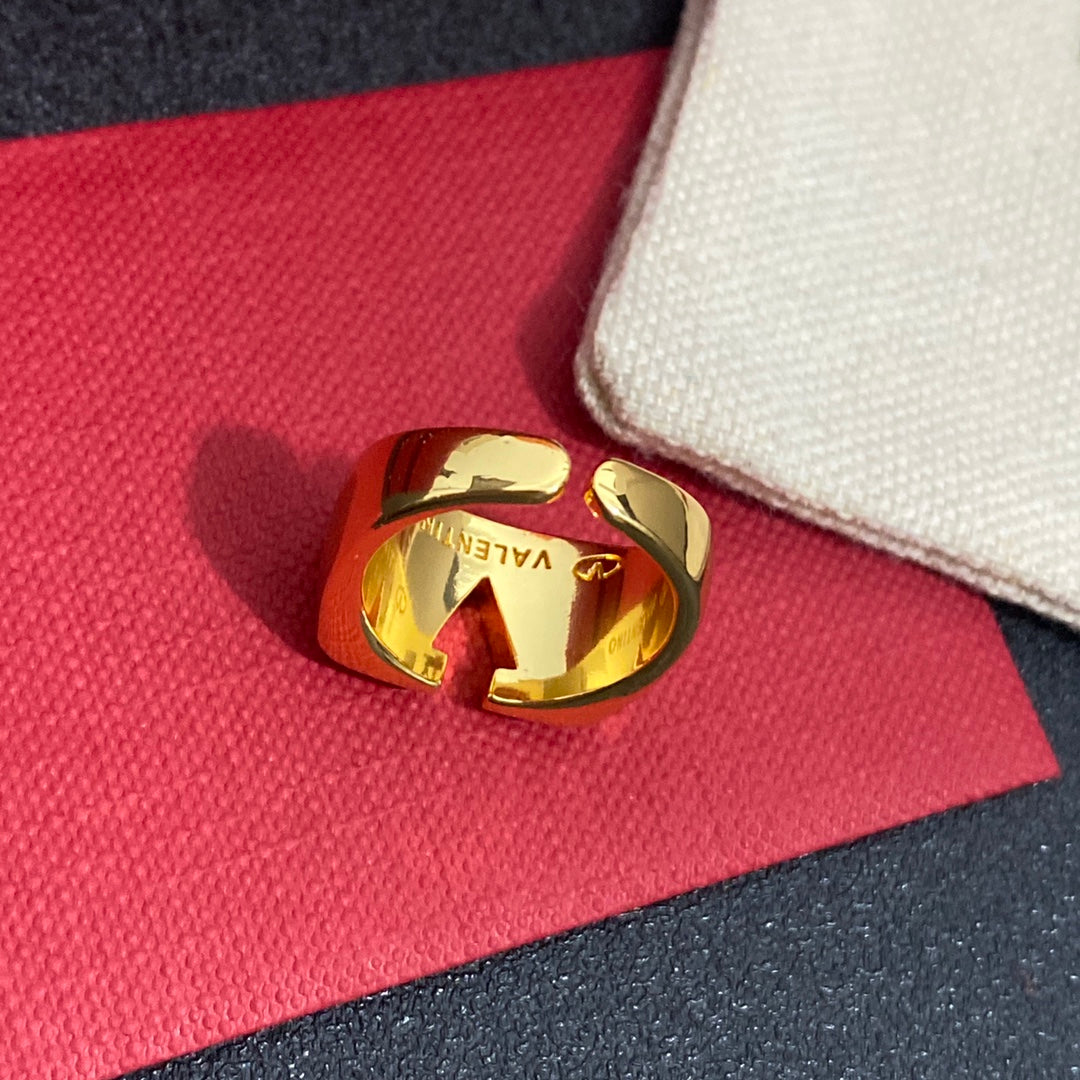 Valentino Statement Gold Crystal Open Ring – Luxury Designer Jewelry – product image 5