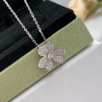 Van Cleef & Arpels Clover Crystal-Set Necklace – Luxury Designer Jewelry – product image 5