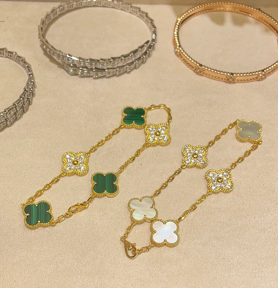 Van Cleef & Arpels Shell Clover Bracelet – Luxury Jewelry – product image 1