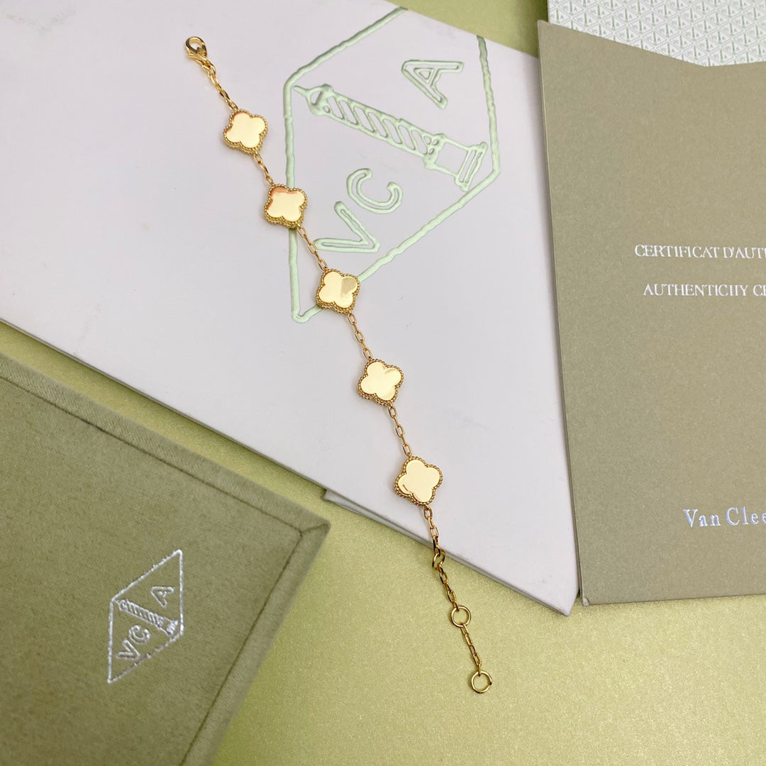 Van Cleef & Arpels White Four-leaf Clover Bracelet – Luxury Jewelry – product image 4