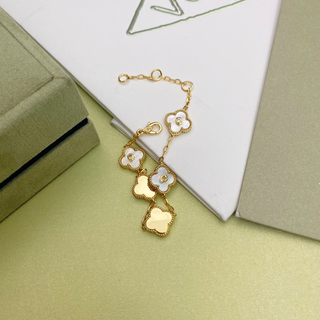 Van Cleef & Arpels White Four-leaf Clover Bracelet – Luxury Jewelry – product image 5