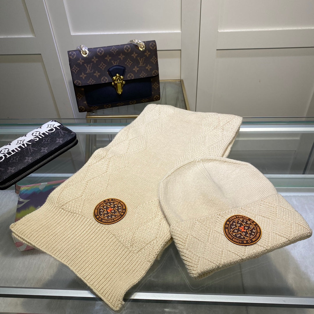 Versace Knit Cashmere Scarf Hat Set for Women – product image 11