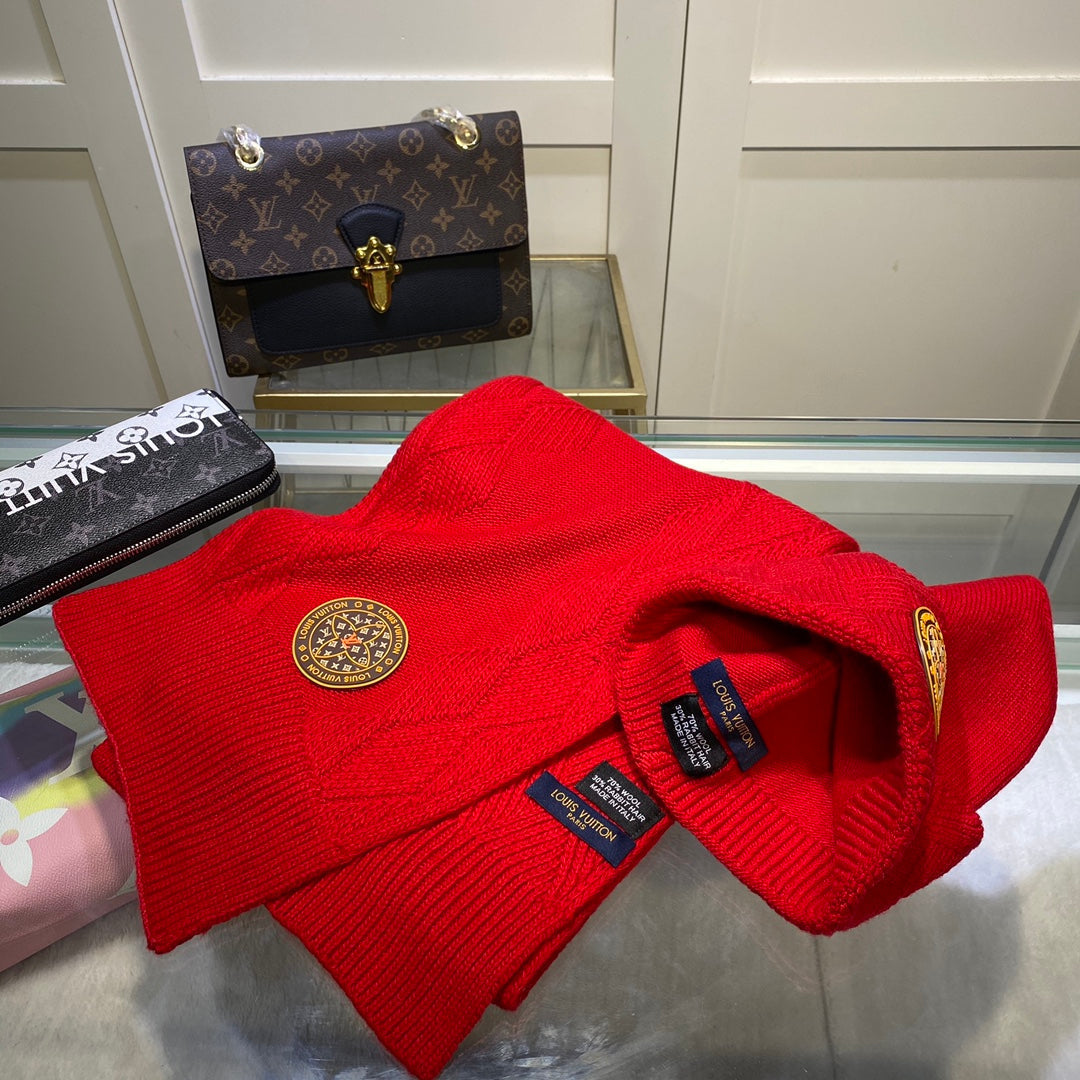 Versace Knit Cashmere Scarf Hat Set for Women – product image 21