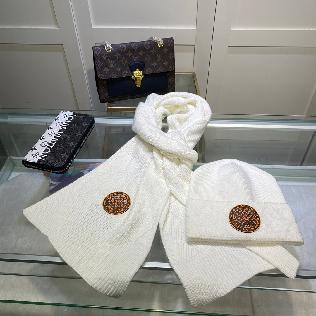 Versace Knit Cashmere Scarf Hat Set for Women – product image 25