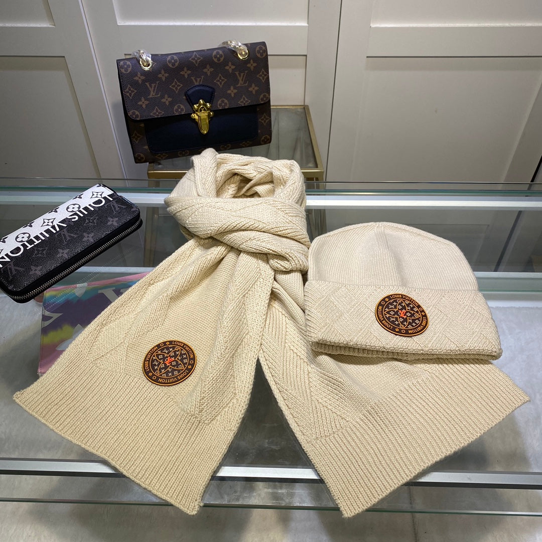 Versace Knit Cashmere Scarf Hat Set for Women – product image 30