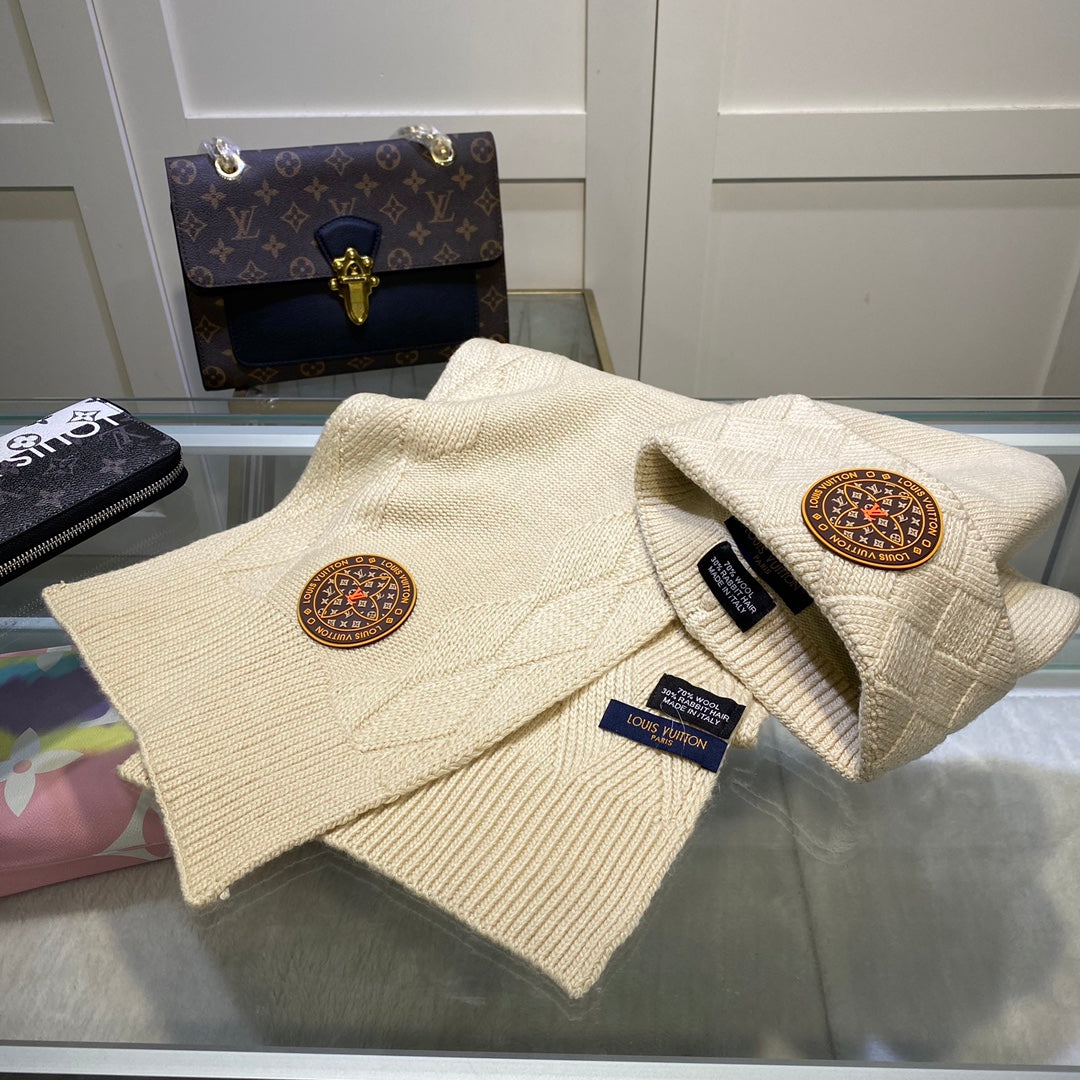 Versace Knit Cashmere Scarf Hat Set for Women – product image 31