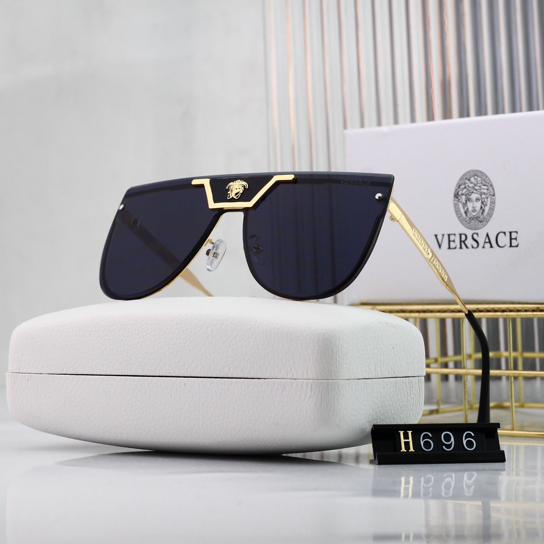 Versace Medusa Oversized Butterfly Polarized Sunglasses for Unisex – product image 2