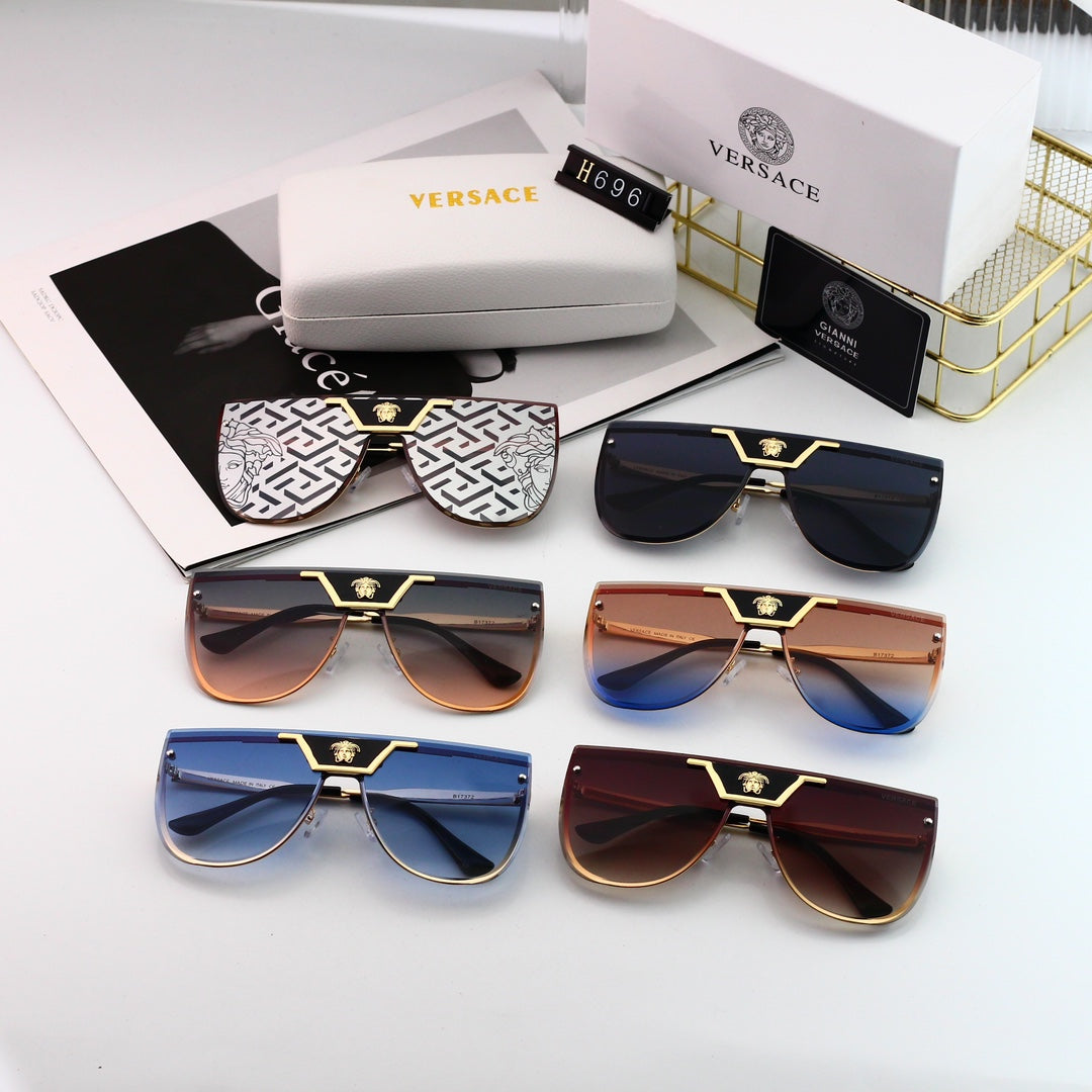 Versace Medusa Oversized Butterfly Polarized Sunglasses for Unisex – product image 15